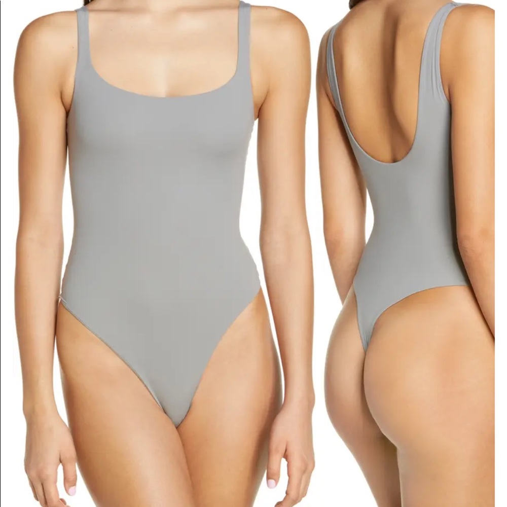 SKIMS Fits Everybody Square Neck Sleeveless Bodysuit NWT